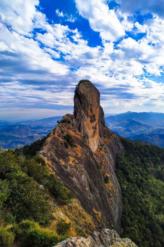 O que fazer em Campos do Jordão, ir visitar a Pedra do Baú