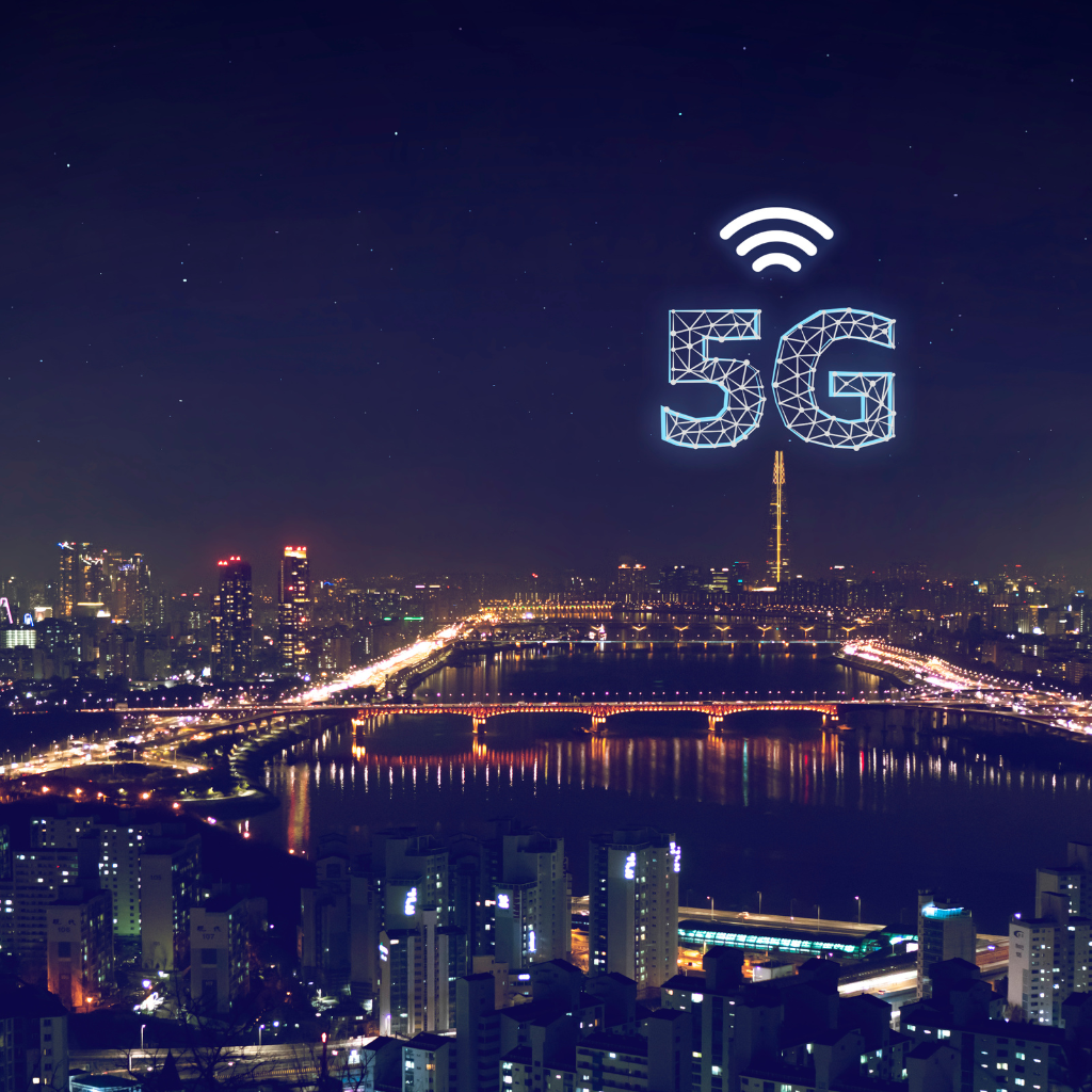 Resilient Beyond 5G: Mesh Networks and Decentralization 2