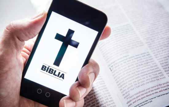 Bíblia: Una Compañera Espiritual en tu Dispositivo Móvil